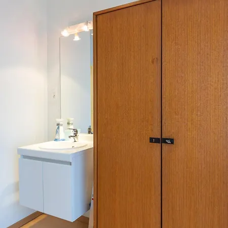 Light-filled Flat Near Beach, Cleaning Included